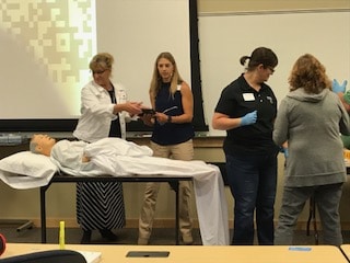 healthcare faculty practice simulations with ipads